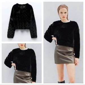 Zara Black Quilted Crew Neck Sweater